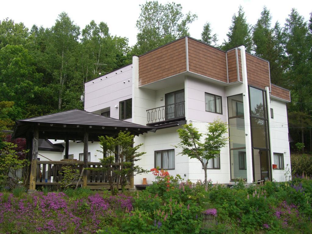 Gasthaus Coro Coro Biei Exterior foto
